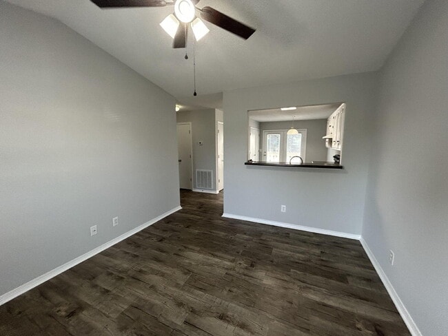 Building Photo - 3 BD 2 BA APARTMENT BY TTU FOR RENT