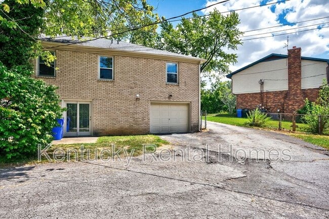 Building Photo - 3335 Wood Valley Ct