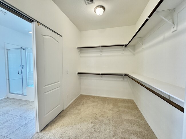 Building Photo - 10037 White Mulberry Dr