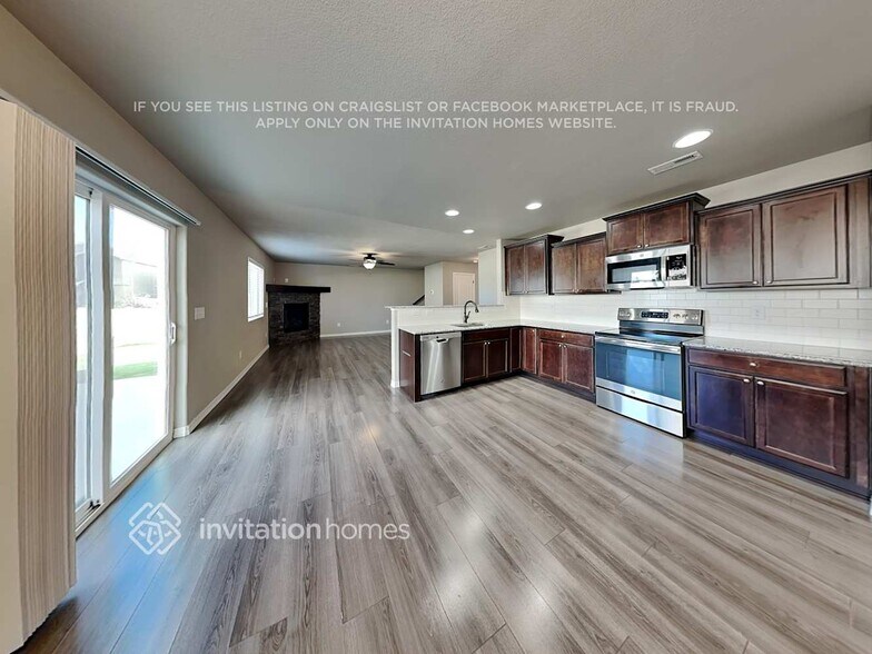 Building Photo - 10995 Traders Pkwy