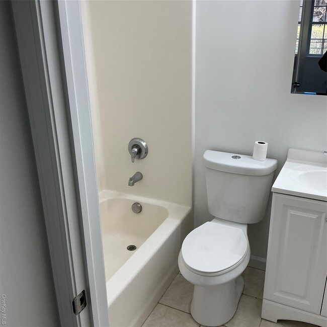 Building Photo - 63 Pipetown Hill Rd