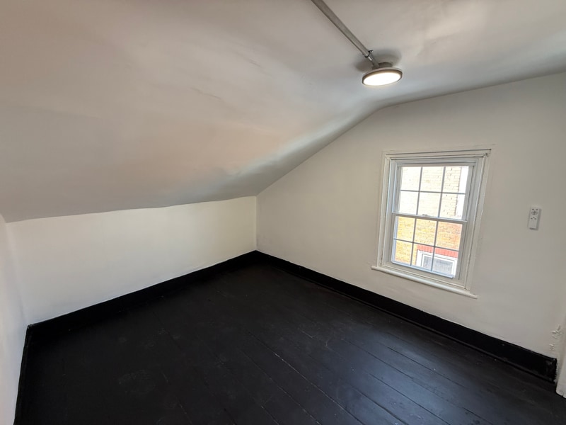 Building Photo - 37 Harmony St