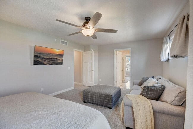 Building Photo - 1203 Lower 143rd St E