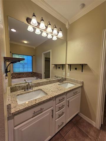 Building Photo - 2716 Park Pl