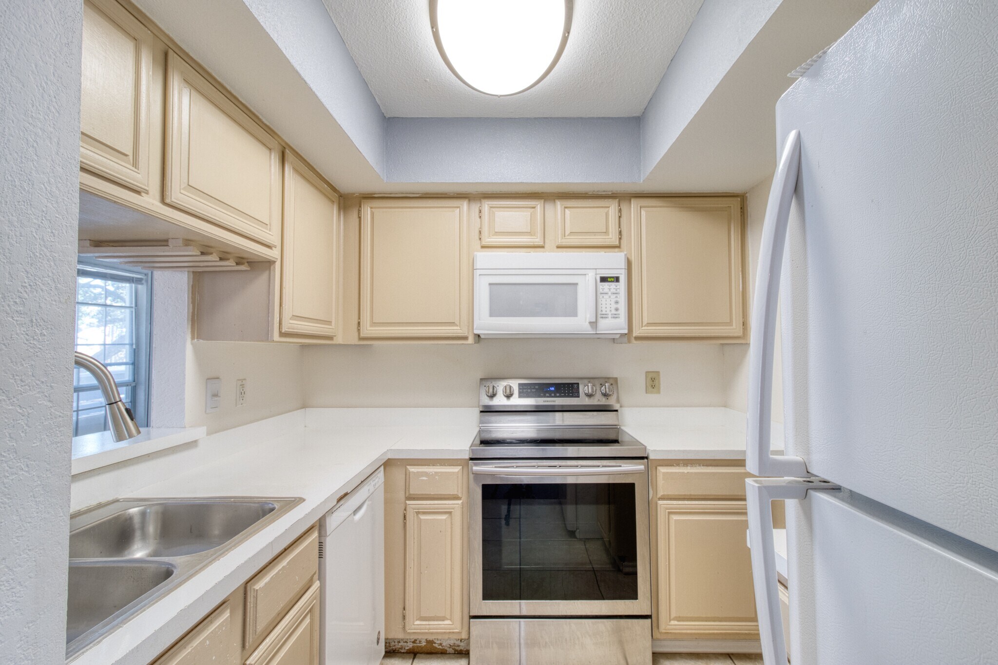 Building Photo - 3641 W Northgate Dr