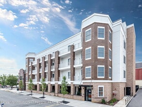 Building Photo - 24 Mechanic St