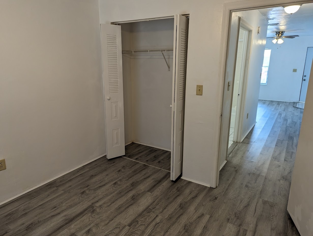 Building Photo - 3600 SW 23rd St