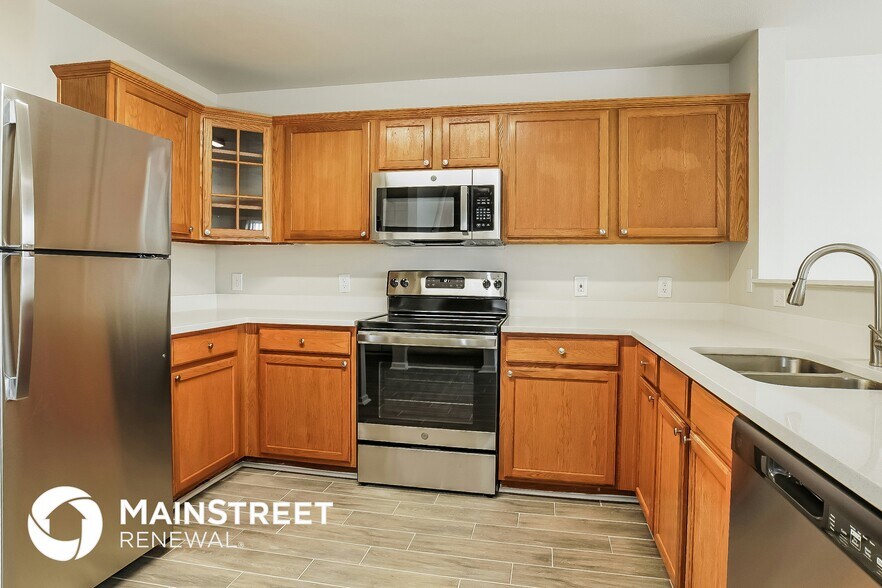 Building Photo - 748 Runningbrook Ln