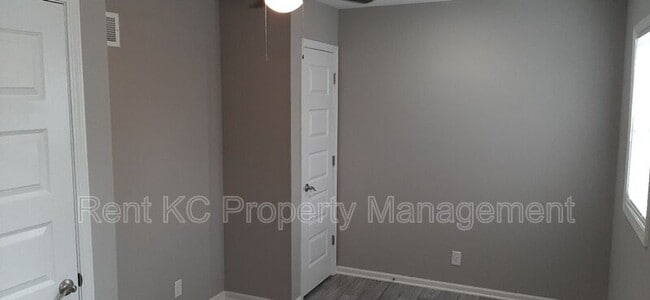 Building Photo - 9408 NW 59th Ter