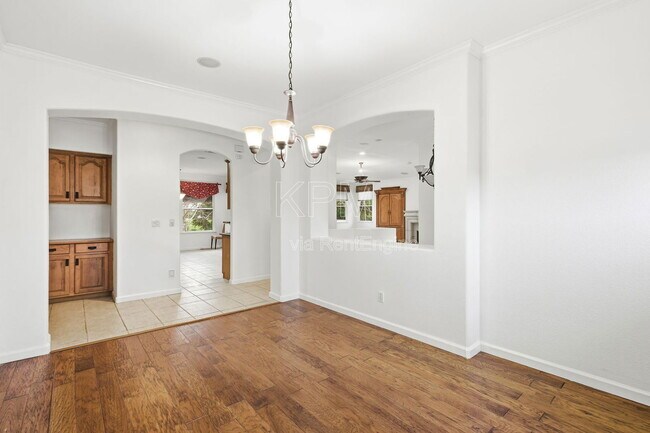 Building Photo - 5956 St Andrews Dr