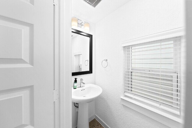 Building Photo - Bright and Modern Two-Story in One of San Antonio’s Most Convenient Locations