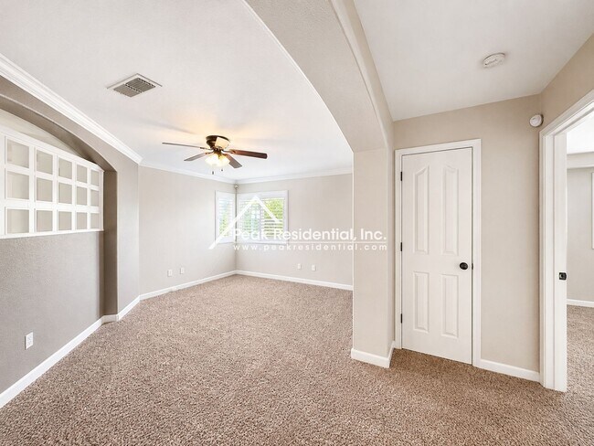 Building Photo - 437 Anacapa Dr