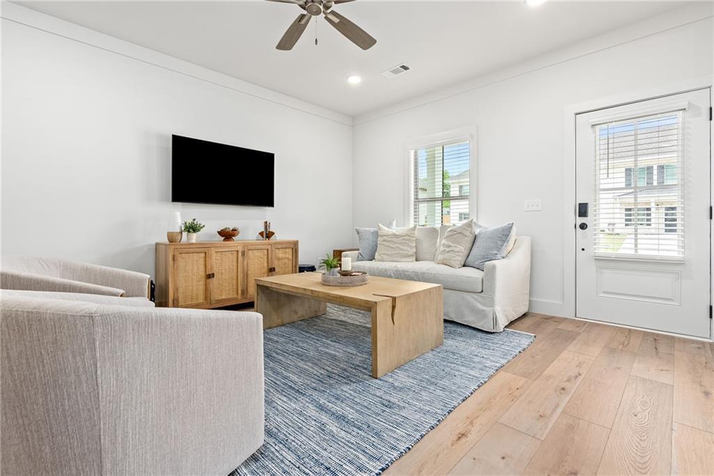 Building Photo - 1235 Tigers Tail Trl