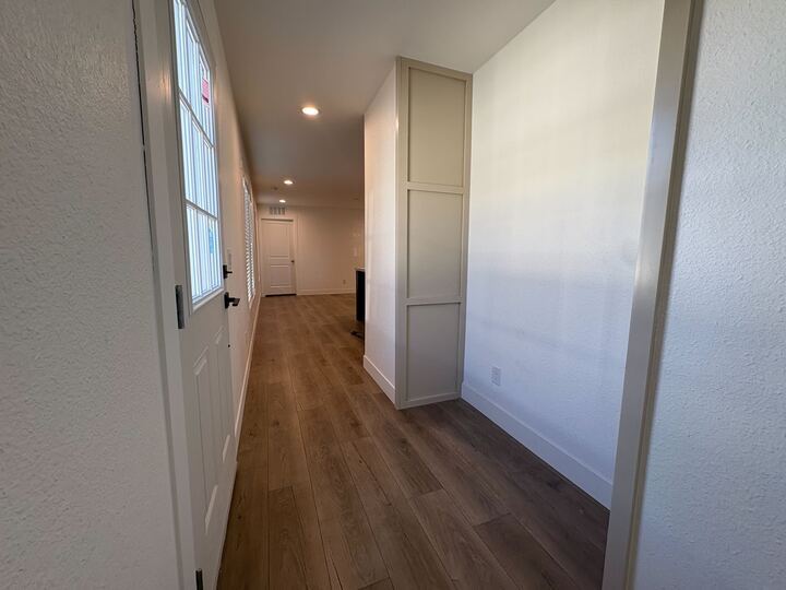 Building Photo - 2060 N Center St