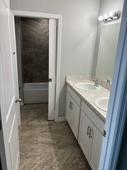 Building Photo - 611 Kingston Ave