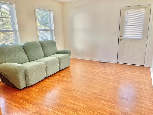 Building Photo - 5164 Main St