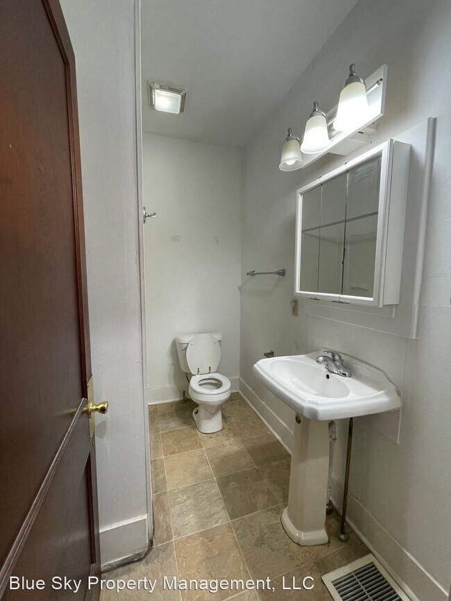 Building Photo - 2 br, 1 bath House - 713 S. 9th