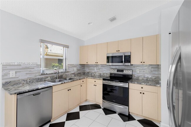 Building Photo - 19401 SW 15th St