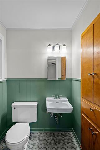 Building Photo - 410 Haynes Ave