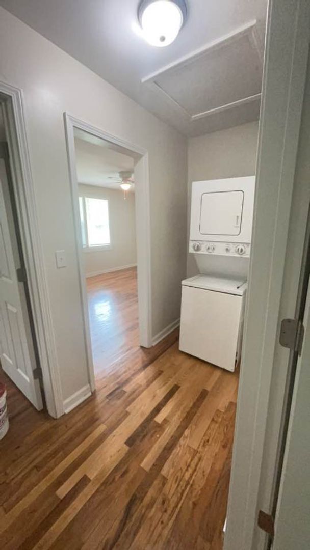 Building Photo - Convenient Columbia Living – Renovated Duplex Near Two Notch & Forest Dr