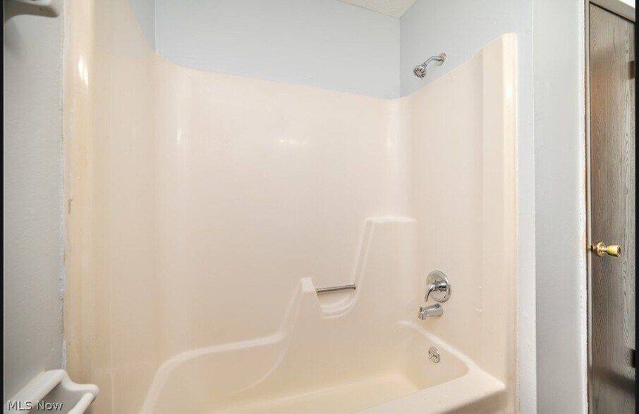 Building Photo - 8136 Stadler Ave