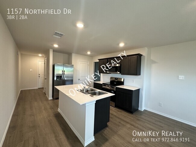 Building Photo - 1157 Northfield Dr