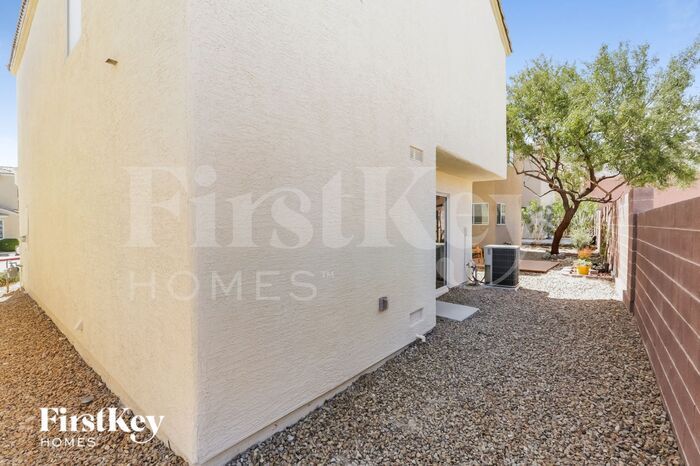 Building Photo - 10436 Coyote Cub Ave