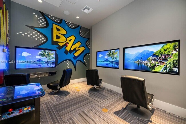 Building Photo - 5500 N Military Trl