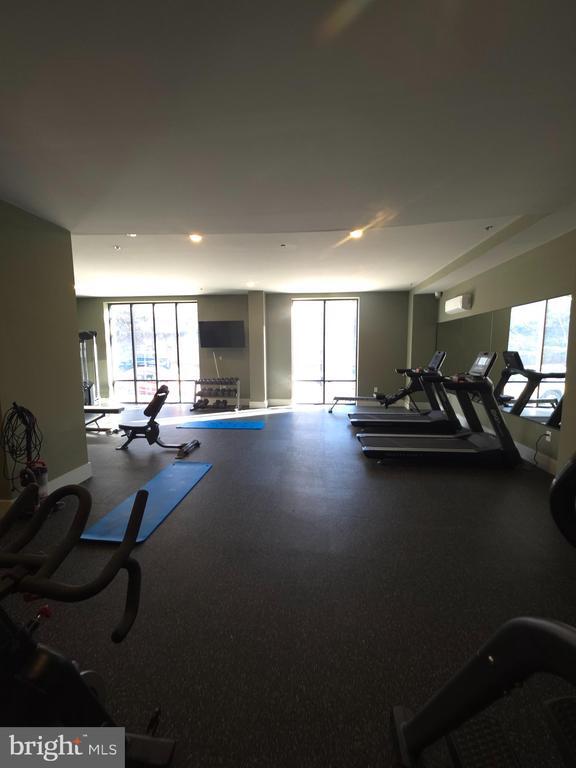 Building Photo - 3503 Midvale Ave