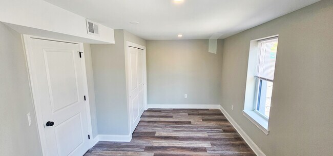 Building Photo - 4630 Umbria St