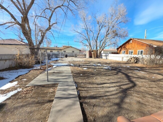 Building Photo - 503 Brown Ave