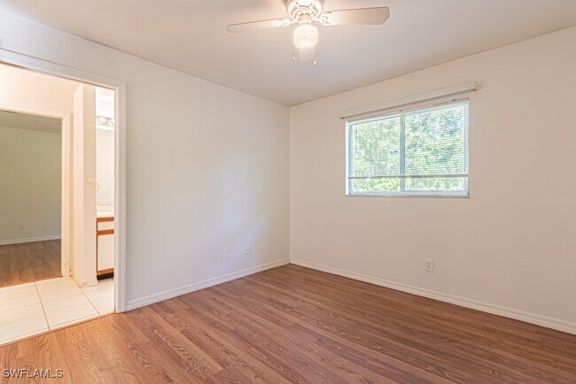 Building Photo - 590 6th St NE