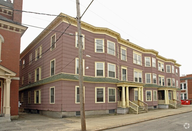Building Photo - 163-167 Concord St