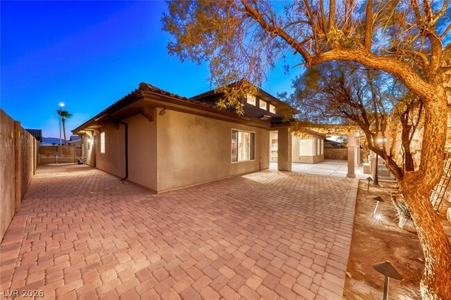 Building Photo - 905 Rhyolite Terrace