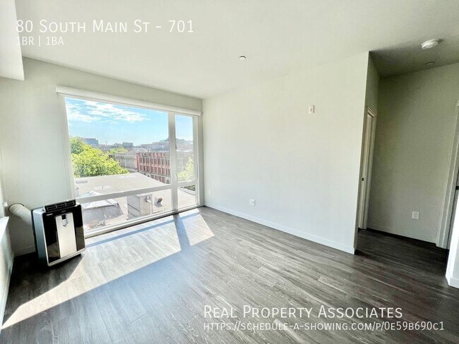 Building Photo - 80 South Main St