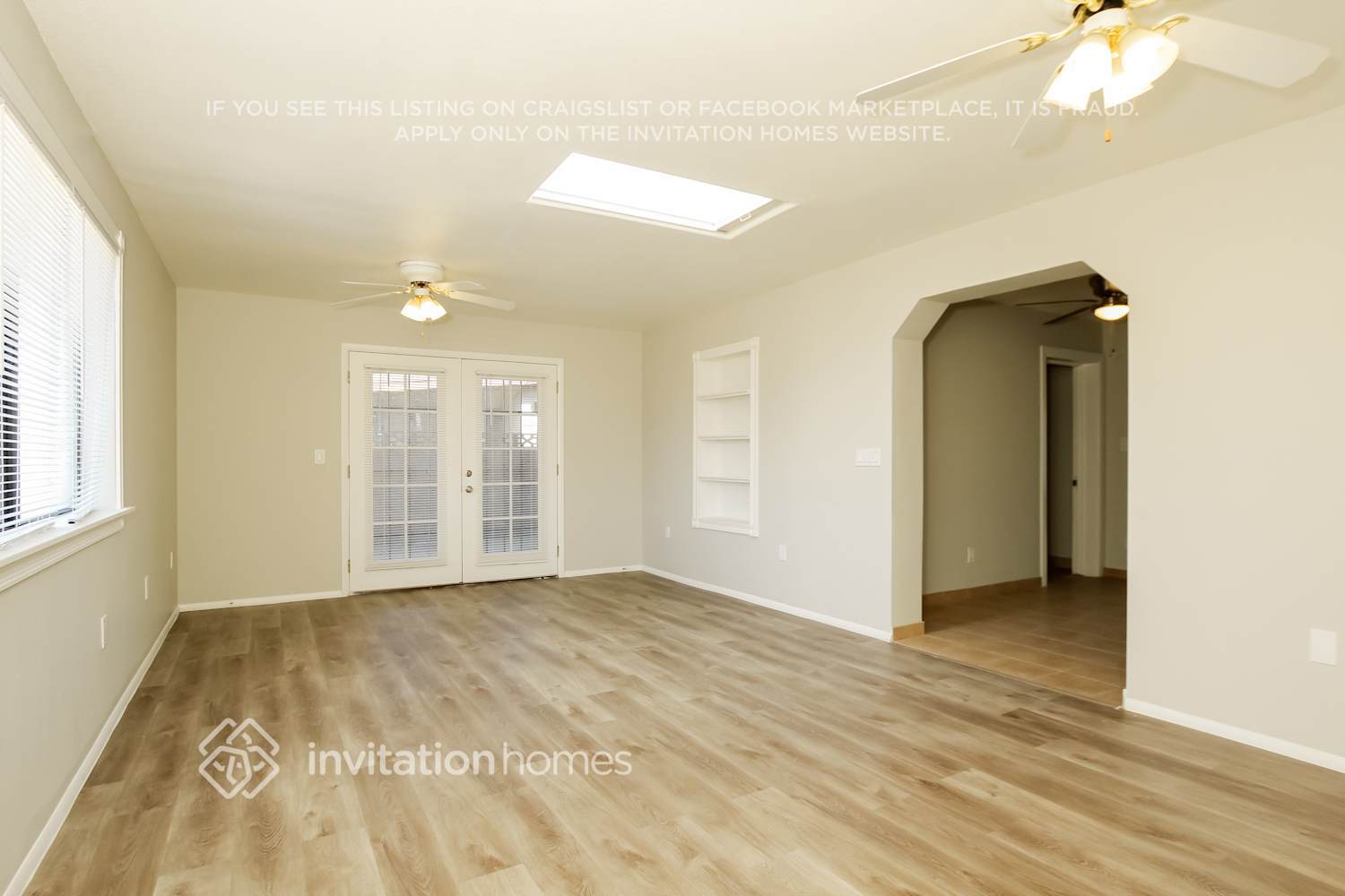 Building Photo - 2254 W Bloomfield Rd