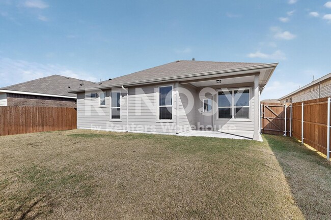 Building Photo - Completely Refreshed Fort Worth Home **** One month Rent Concession*****