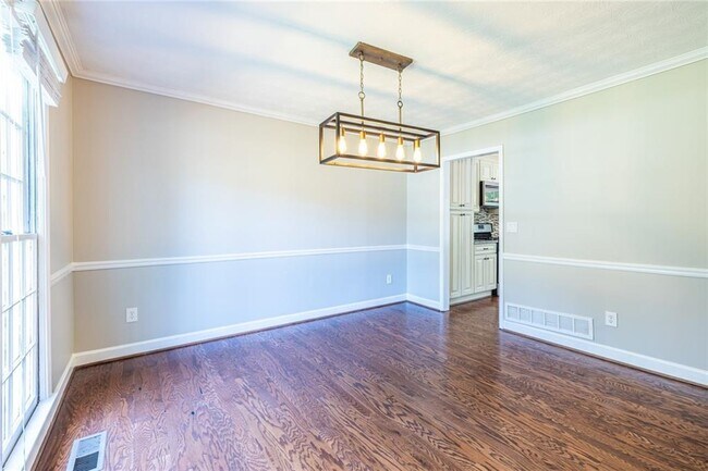 Building Photo - 1093 Wash Lee Dr SW
