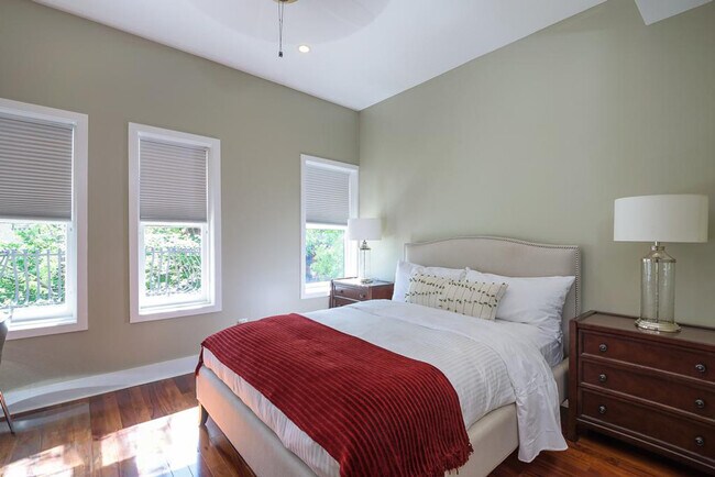 Building Photo - 401 Constitution Ave NE