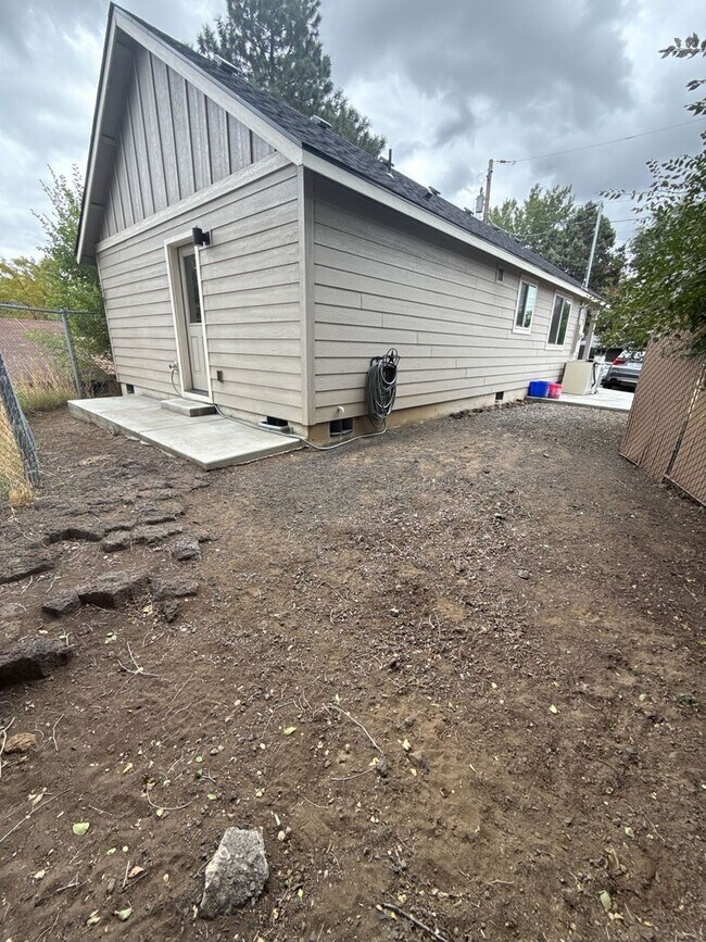 Building Photo - fif1538