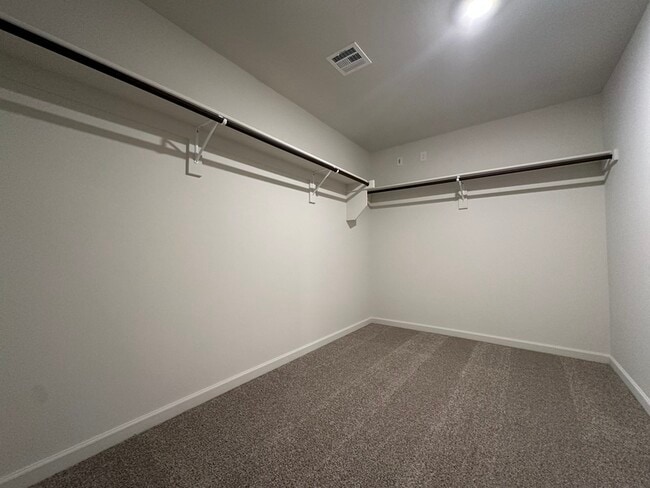 Building Photo - 14209 Little Falls Ln