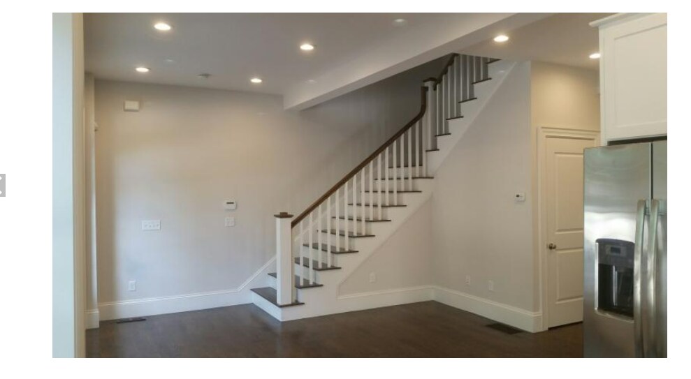 Building Photo - 2044 Beacon St