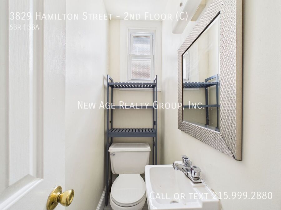 Building Photo - 3829 Hamilton St