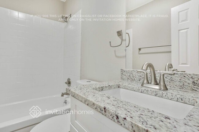 Building Photo - 1941 Bandera Dr