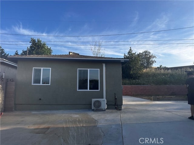 Building Photo - 1564 W Phillips Blvd