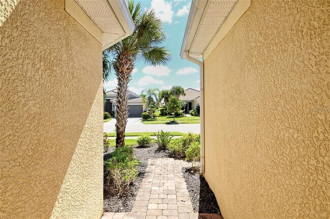 Building Photo - 19365 Rizzuto St