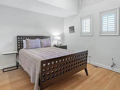 Building Photo - 3 bedroom in Chicago IL 60614