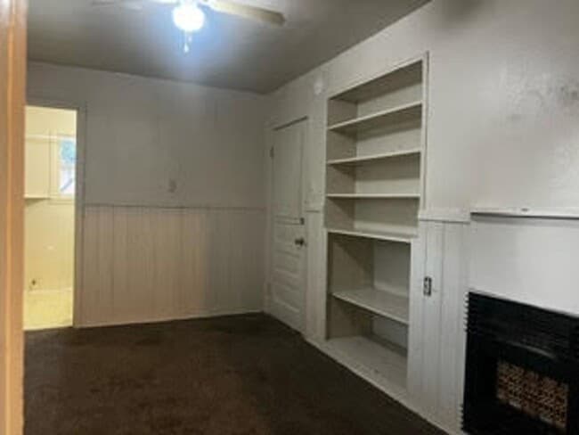 Building Photo - 594 N Harbin Dr