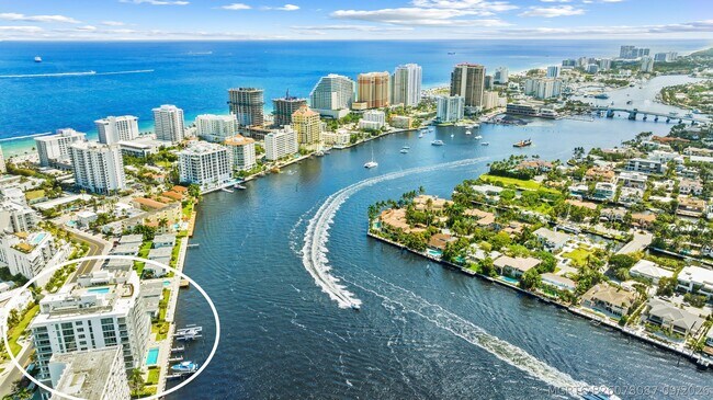 Building Photo - 435 Bayshore Dr