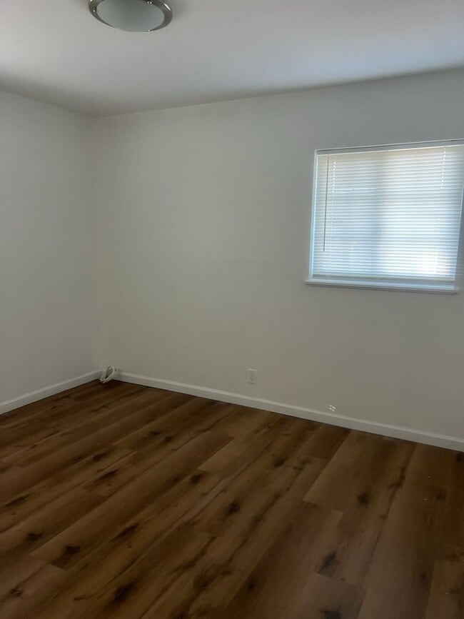 Building Photo - 5000 I Pkwy